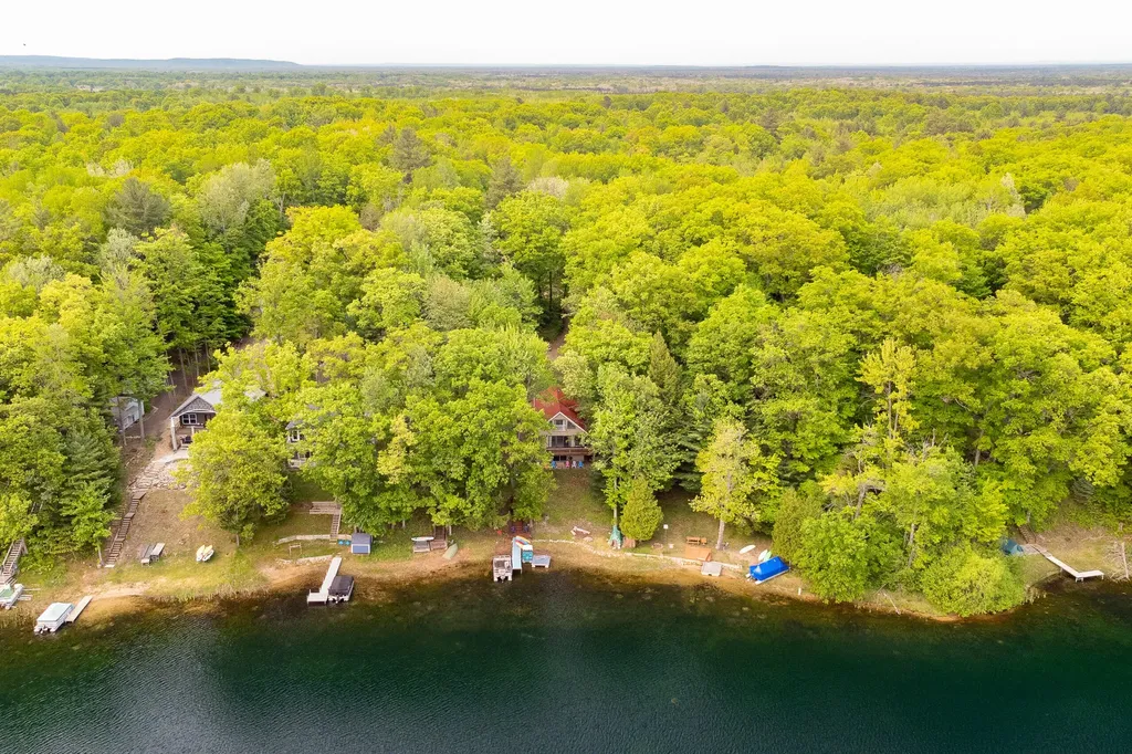 6387 N Larson Road Sheridan Township MI 49410