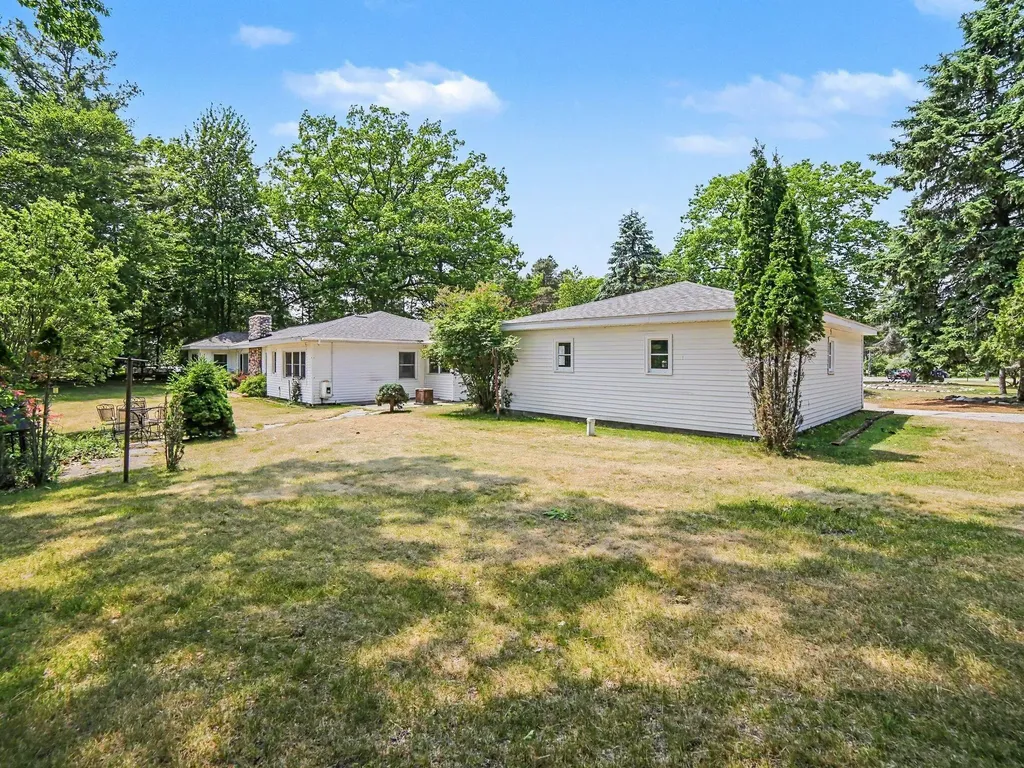 1358 N Lakeshore Drive Hamlin Township MI 49431