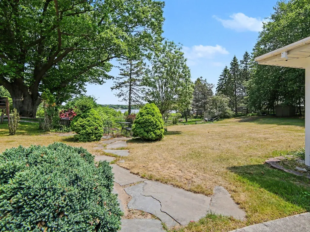 1358 N Lakeshore Drive Hamlin Township MI 49431