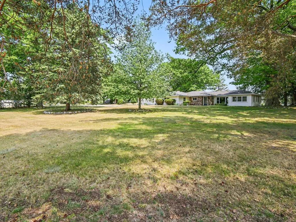 1358 N Lakeshore Drive Hamlin Township MI 49431