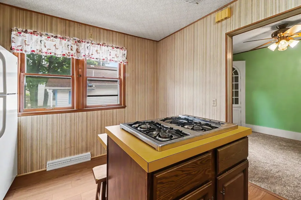286 3rd Street Manistee City MI 49660