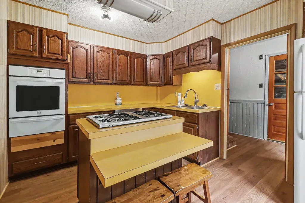 286 3rd Street Manistee City MI 49660