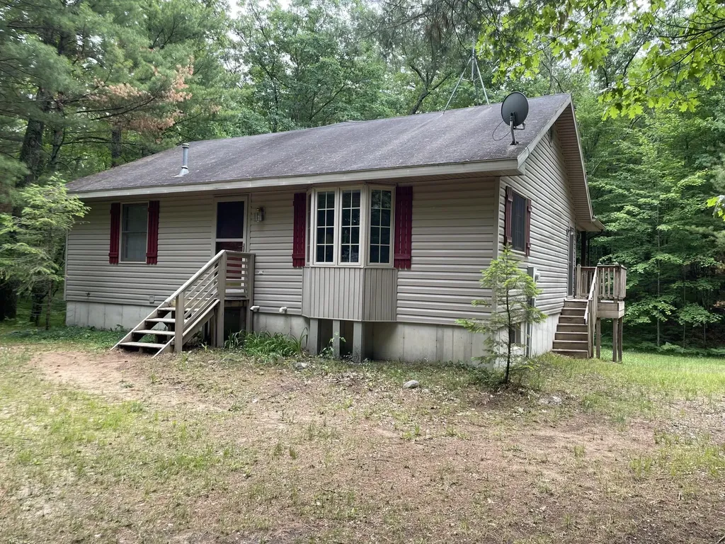 8725 W River Road Elk Township MI 49644