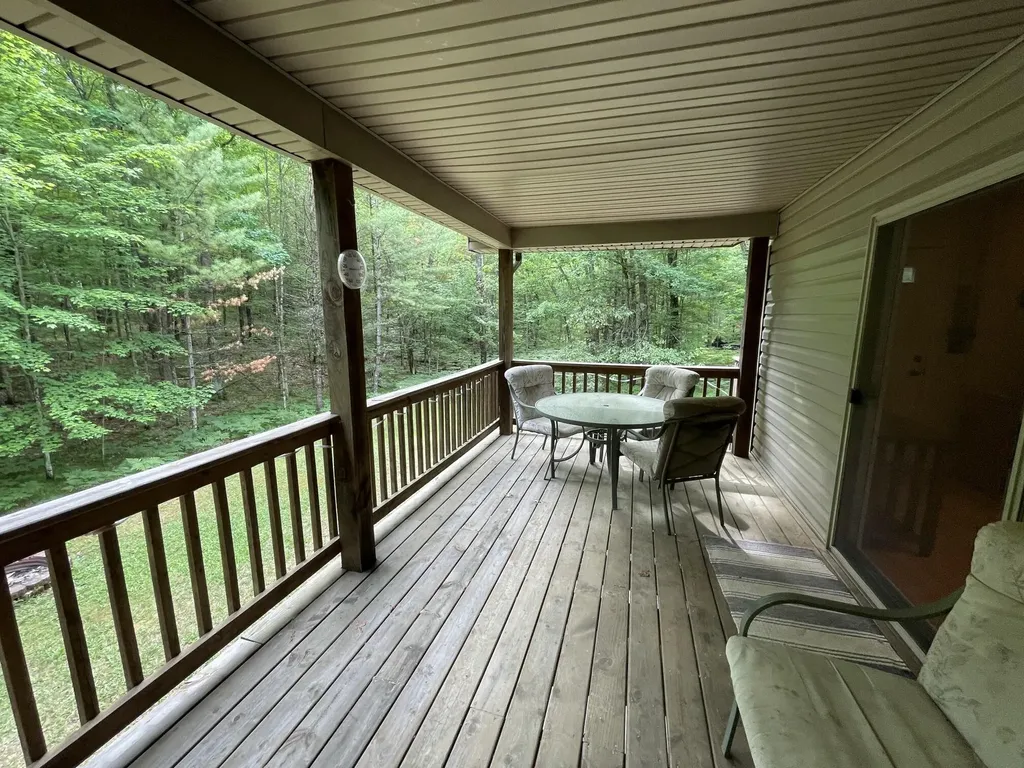 8725 W River Road Elk Township MI 49644