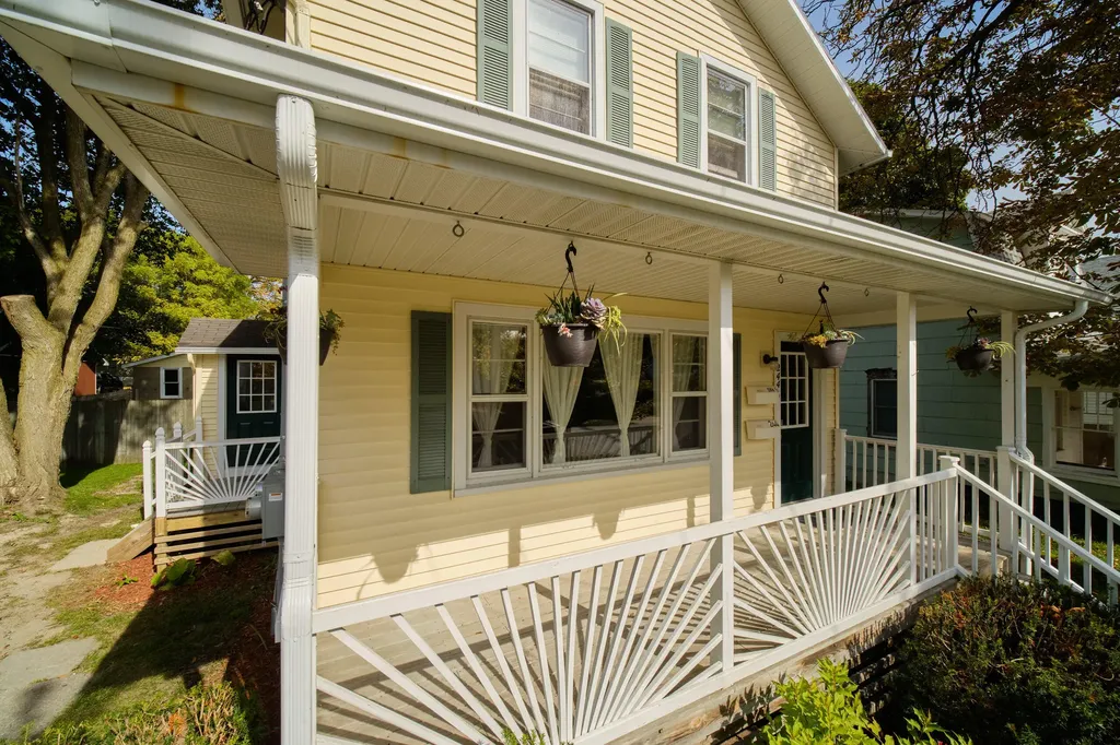 244 5th Street Manistee City MI 49660