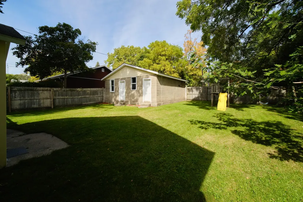 244 5th Street Manistee City MI 49660
