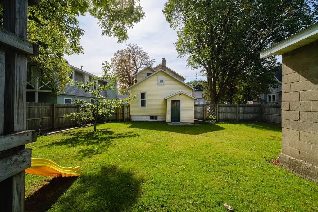 244 5th Street Manistee City MI 49660