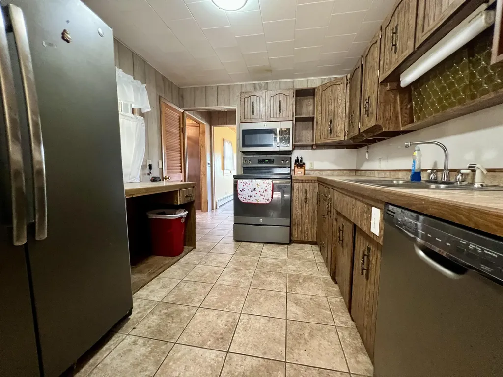 7832 E Us Highway 10 Branch Township MI 49402