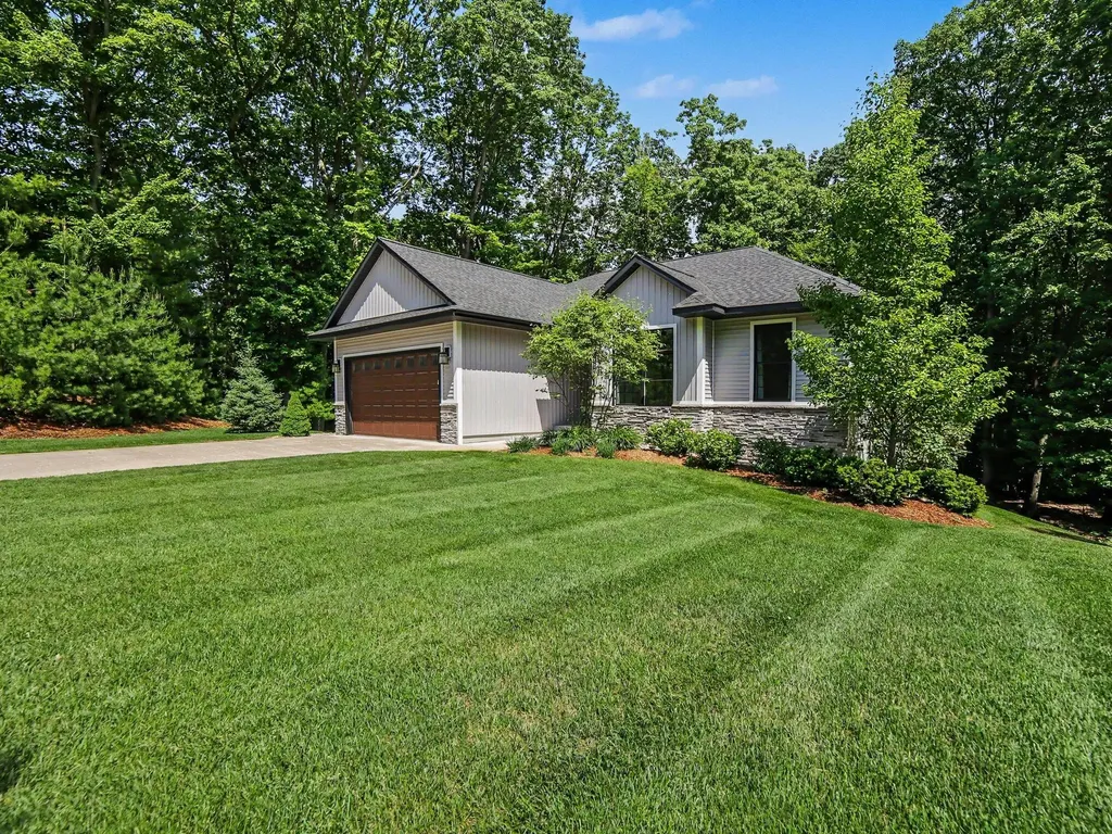 5451 Breckenridge Drive Hamlin Township MI 49431