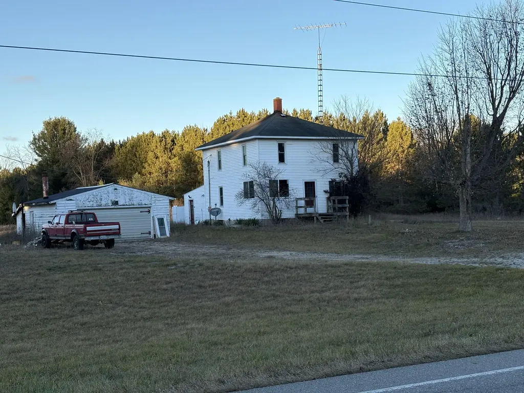 1328 W Sugar Grove Road Victory Township MI 49454
