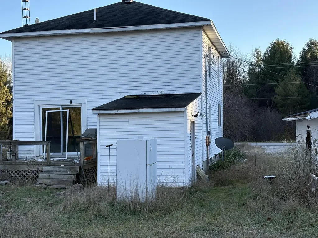 1328 W Sugar Grove Road Victory Township MI 49454