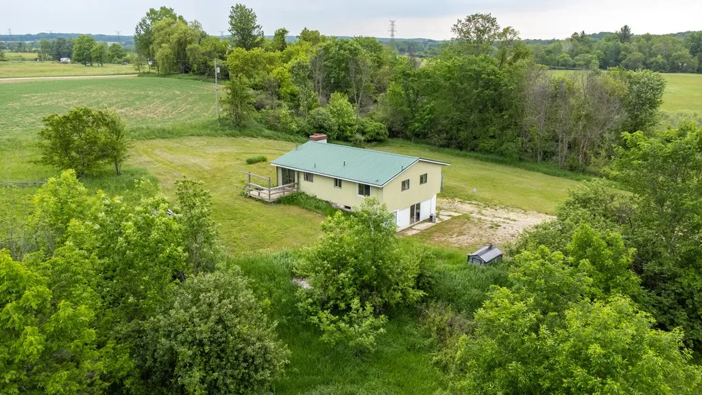 4035 N Comstock Avenue Denver Township MI 49421