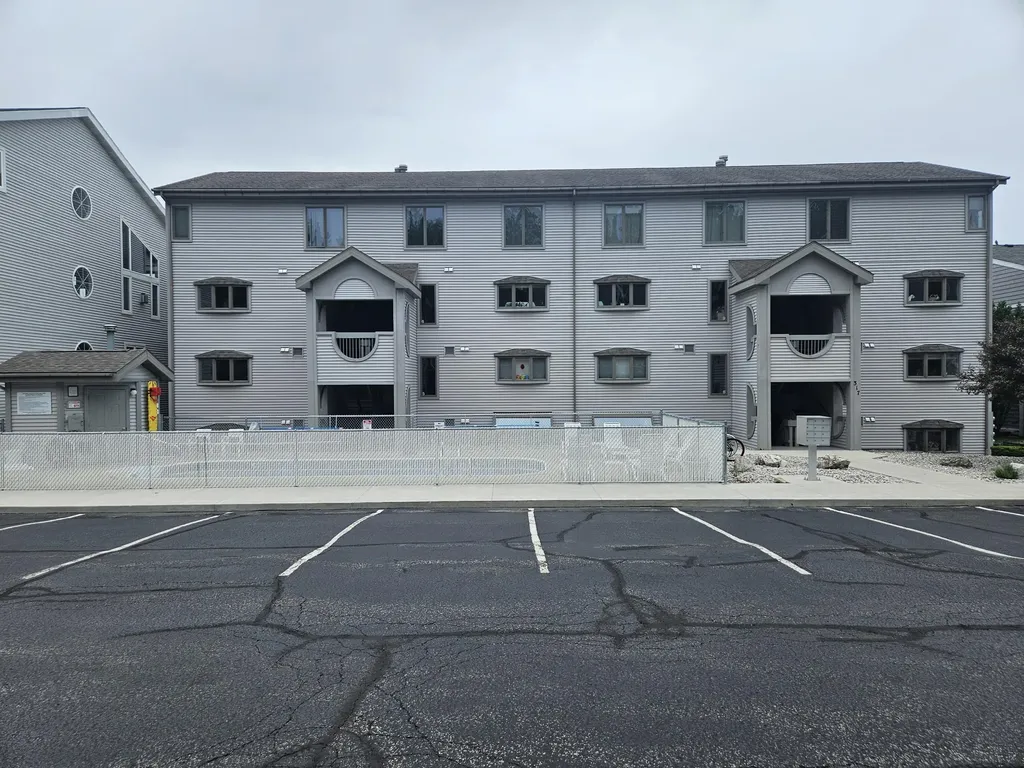 317 5th Avenue Manistee City MI 49660