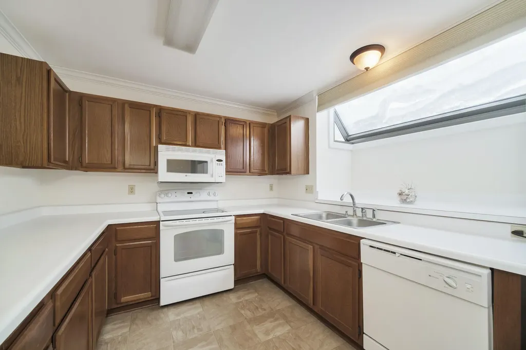 317 5th Avenue Manistee City MI 49660