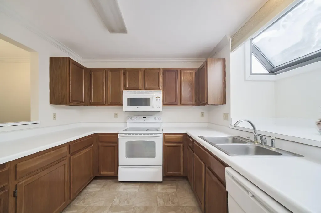 317 5th Avenue Manistee City MI 49660