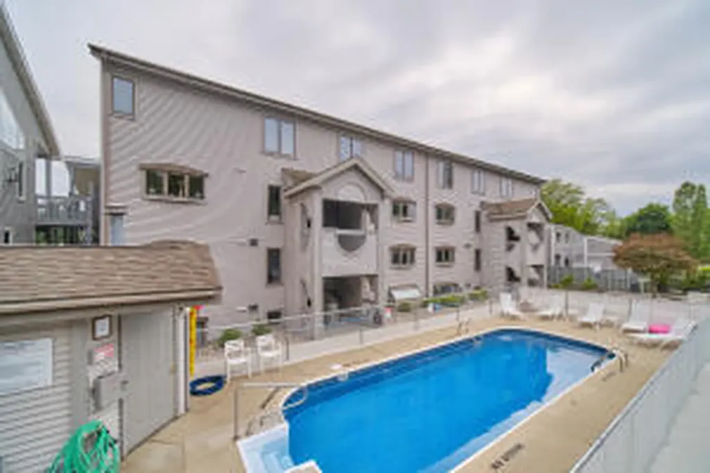 317 5th Avenue Manistee City MI 49660