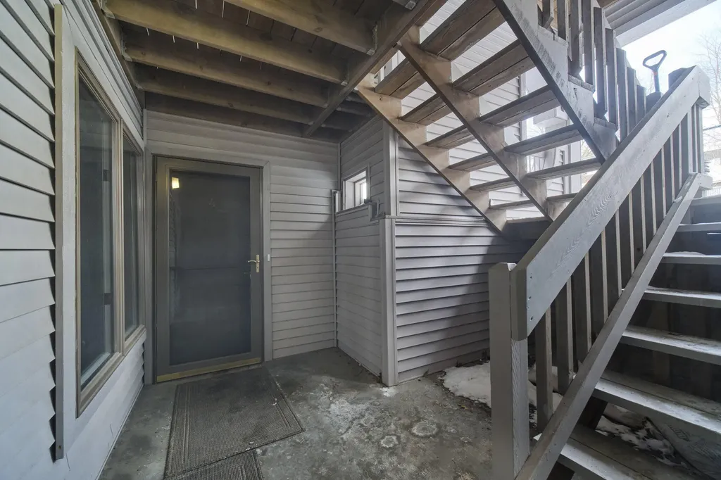 317 5th Avenue Manistee City MI 49660