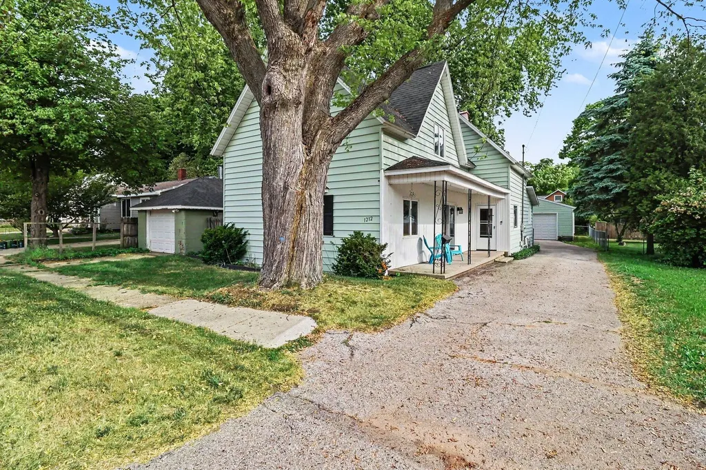 1212 24th Street Filer Charter Township MI 49660