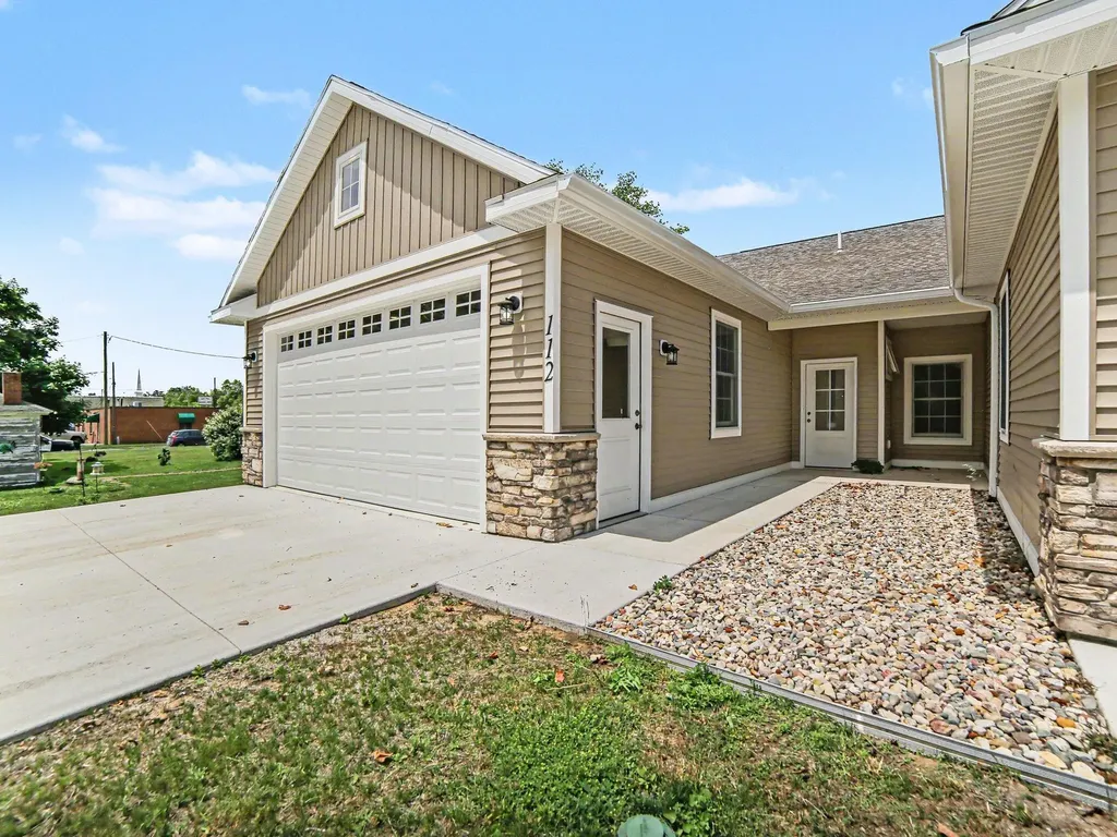 112 E Sheridan Street Fremont City MI 49412