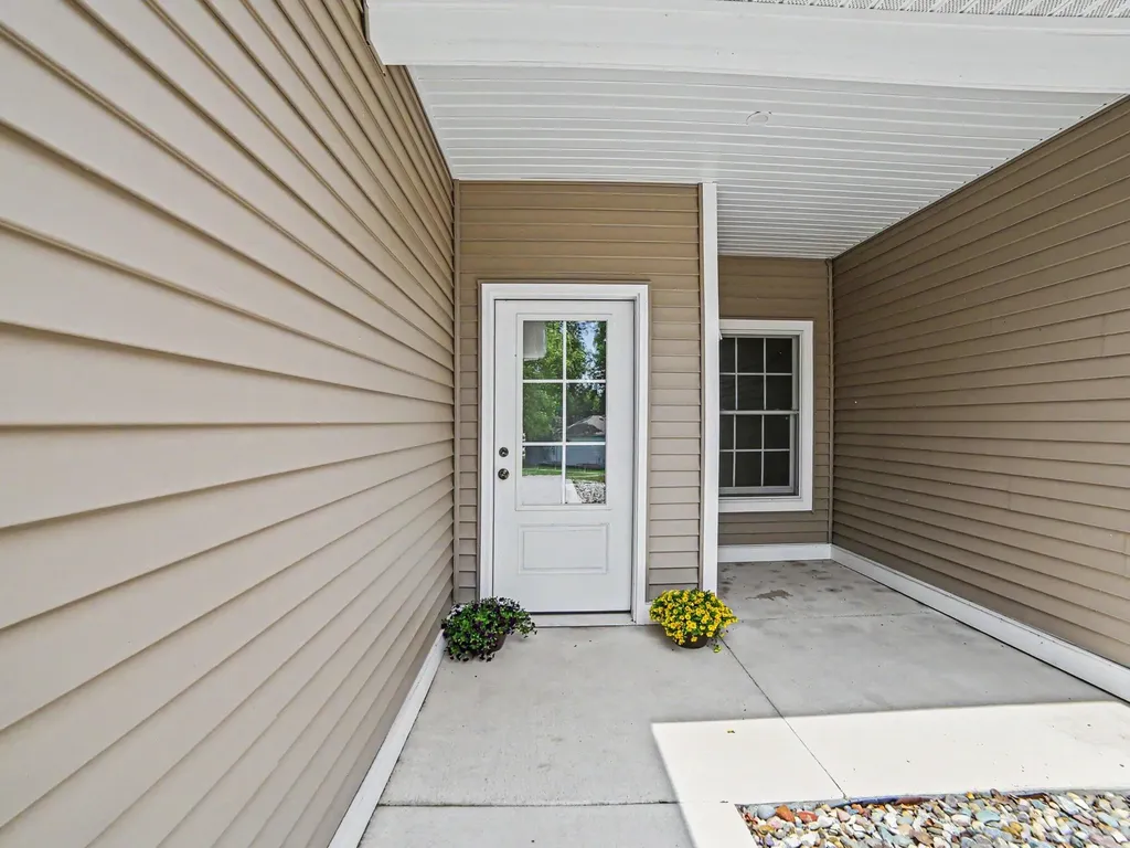 112 E Sheridan Street Fremont City MI 49412