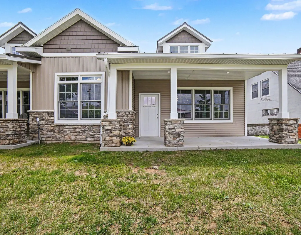 112 E Sheridan Street Fremont City MI 49412