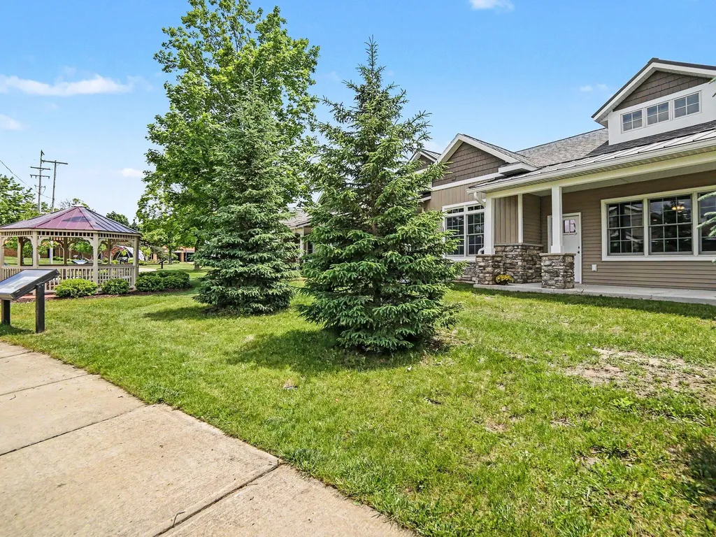 112 E Sheridan Street Fremont City MI 49412