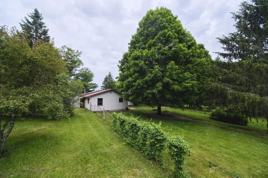 6712 Lumley Road Pleasanton Township MI 49614