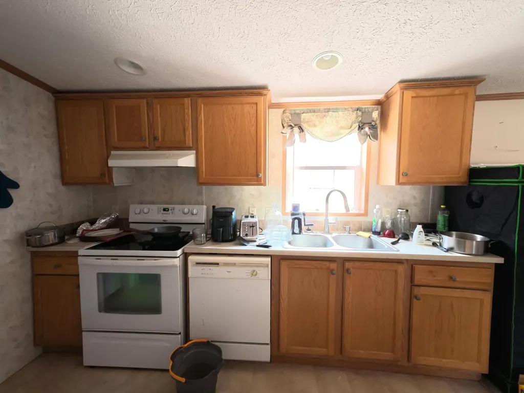 15450 Johnson Road Maple Grove Township MI 49645