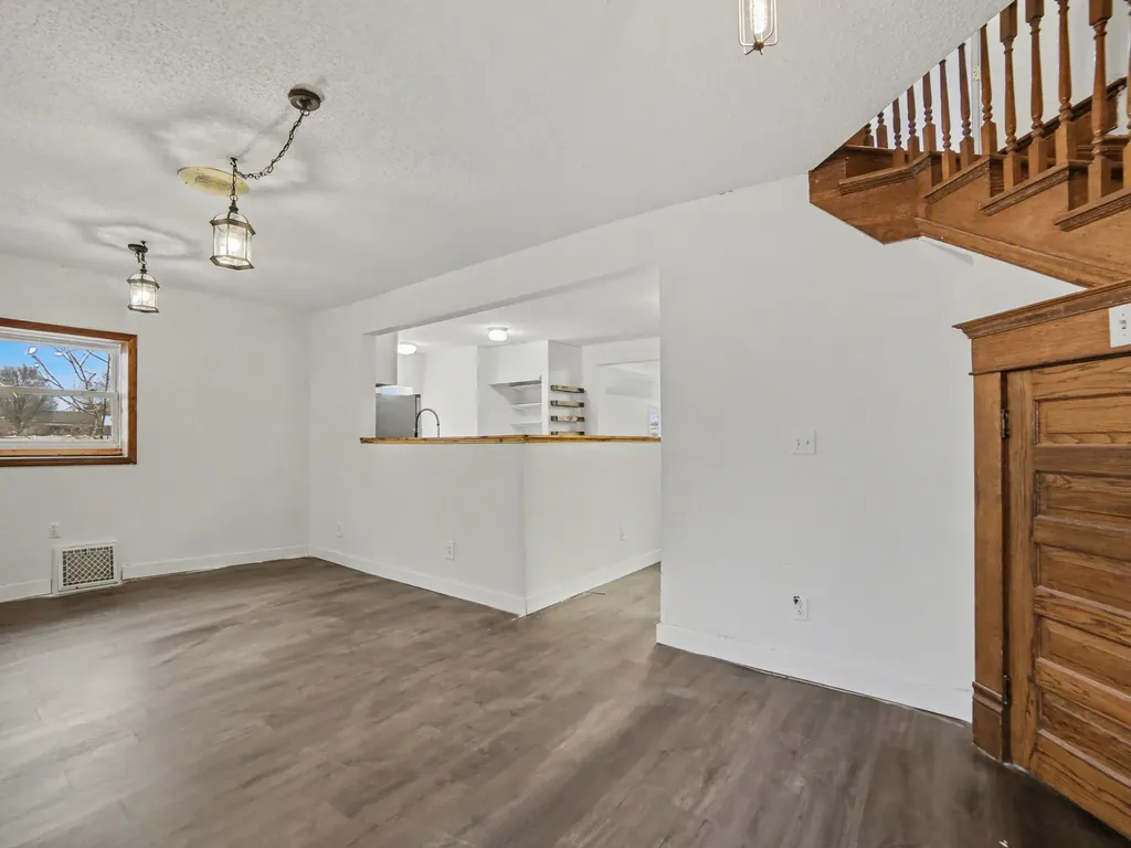 523 E Main Street Hart City MI 49420