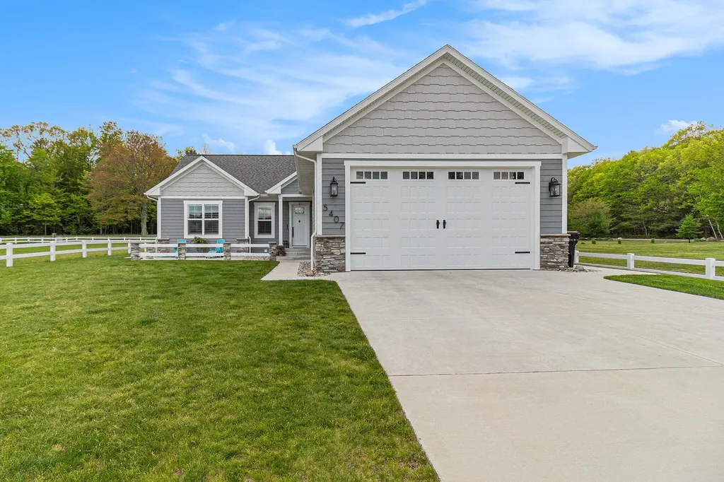 5407 W Sioux Road Pentwater Township MI 49449