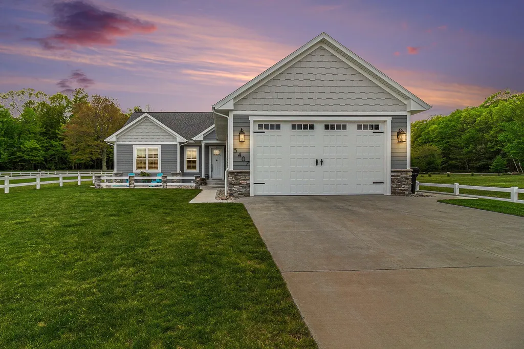5407 W Sioux Road Pentwater Township MI 49449