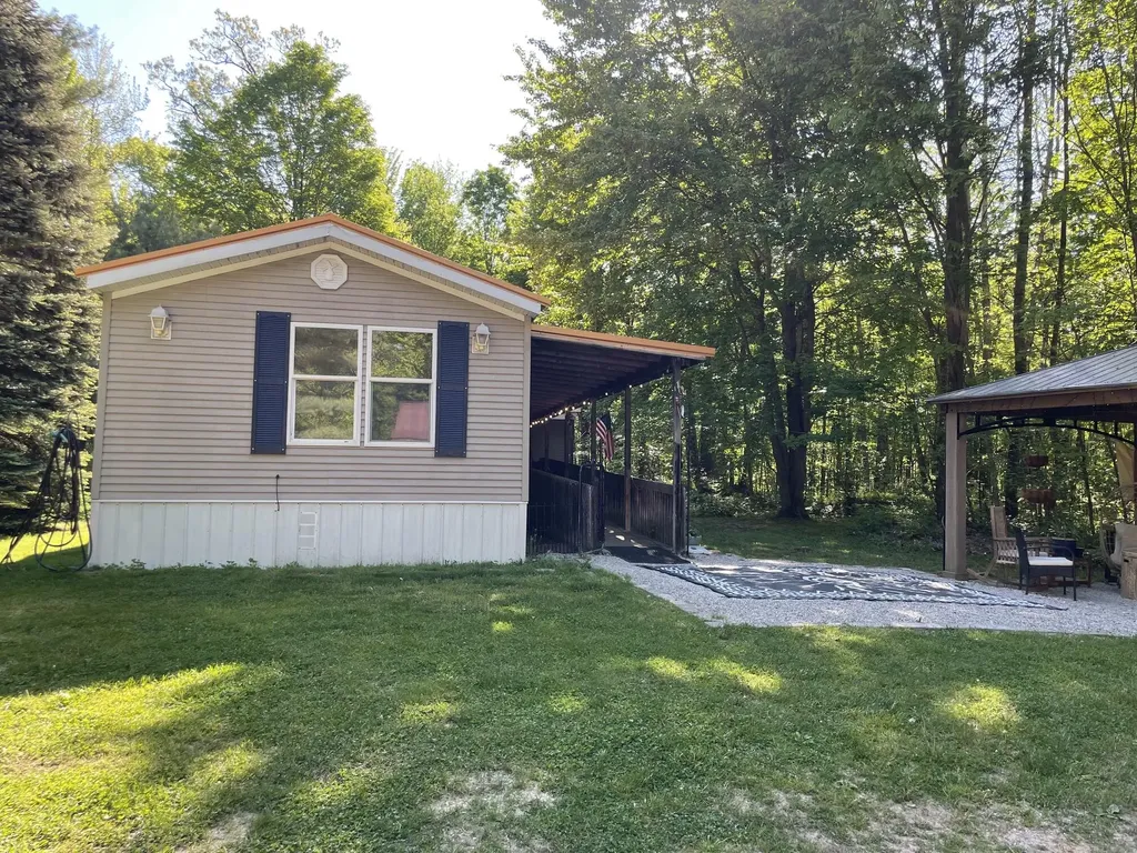 18965 N Coates Highway Dickson Township MI 49619