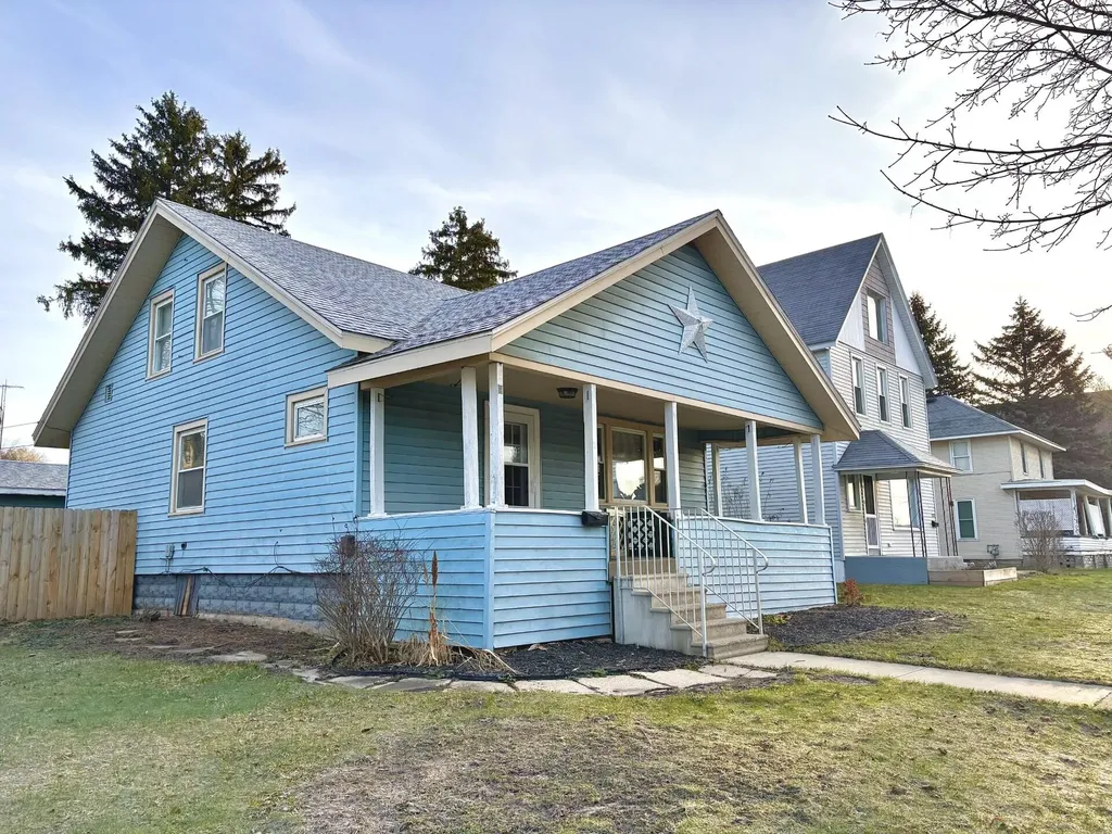 122 W State Street Scottville City MI 49454