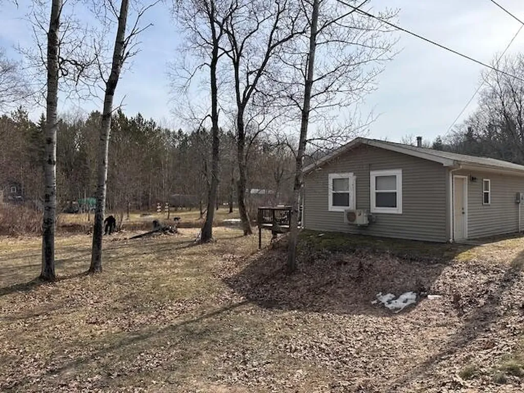 8034 N Johnson Road Elk Township MI 49644