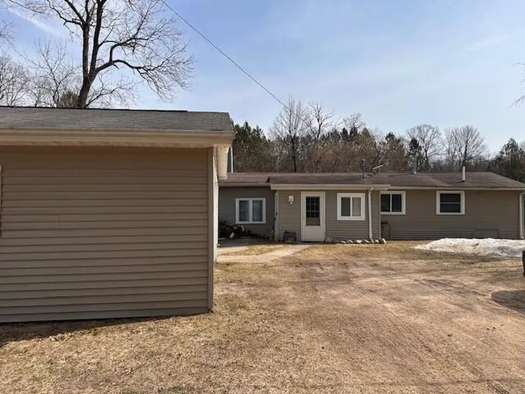 8034 N Johnson Road Elk Township MI 49644