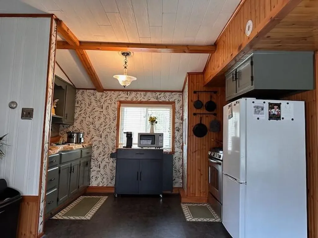 8034 N Johnson Road Elk Township MI 49644