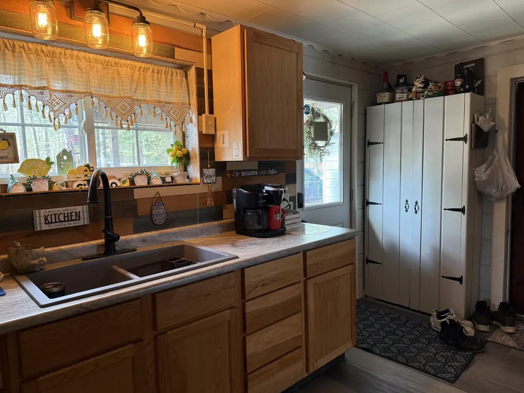 12504 N Woodbridge Avenue Lilley Township MI 49309
