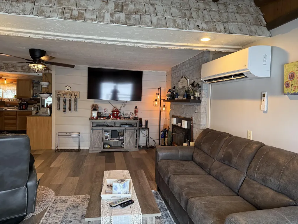 12504 N Woodbridge Avenue Lilley Township MI 49309