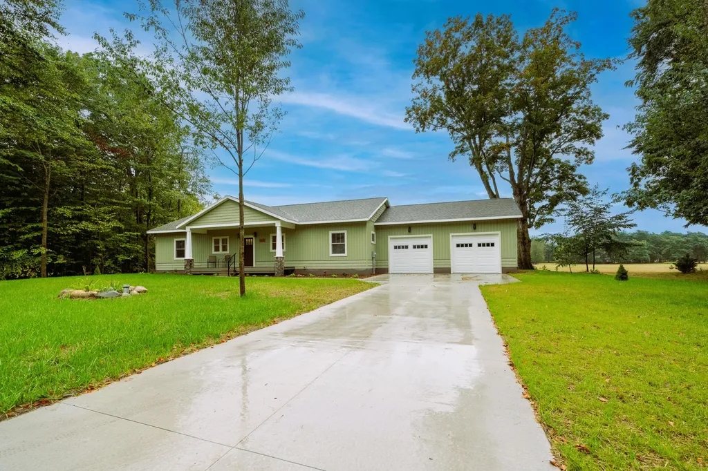3935 West Destiny Drive Hart Township MI 49420