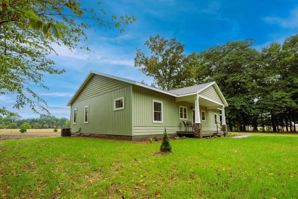 3935 West Destiny Drive Hart Township MI 49420