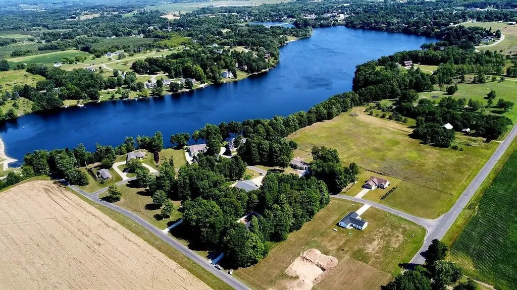 3935 West Destiny Drive Hart Township MI 49420