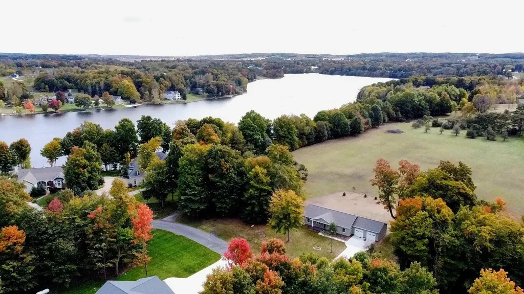 3935 West Destiny Drive Hart Township MI 49420
