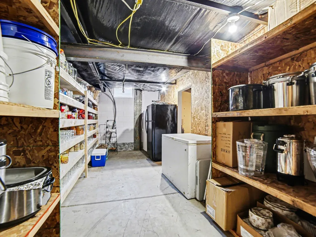 1799 E U.s. 10 Custer Township MI 49405