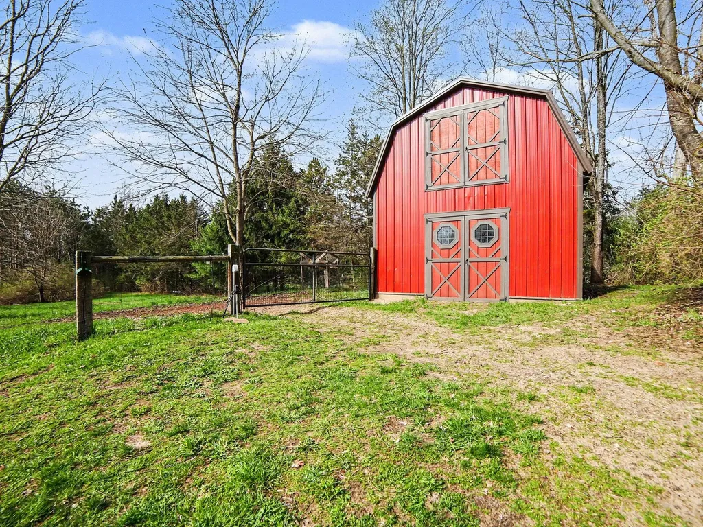 1799 E U.s. 10 Custer Township MI 49405