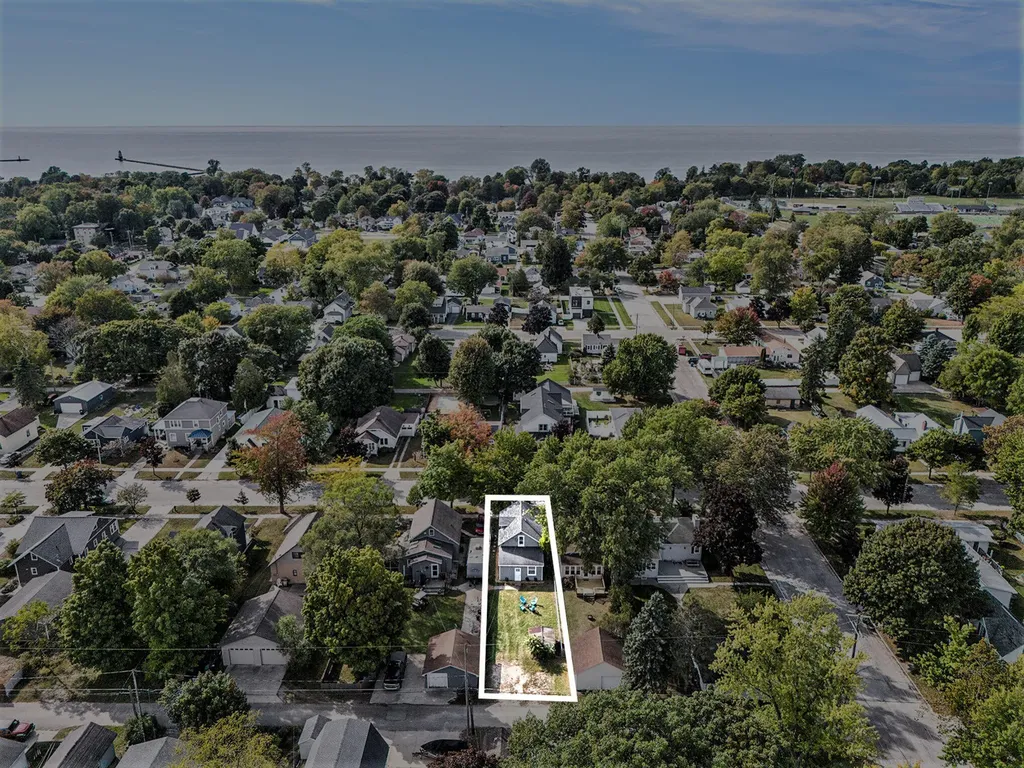 420 N Robert Street Ludington City MI 49431