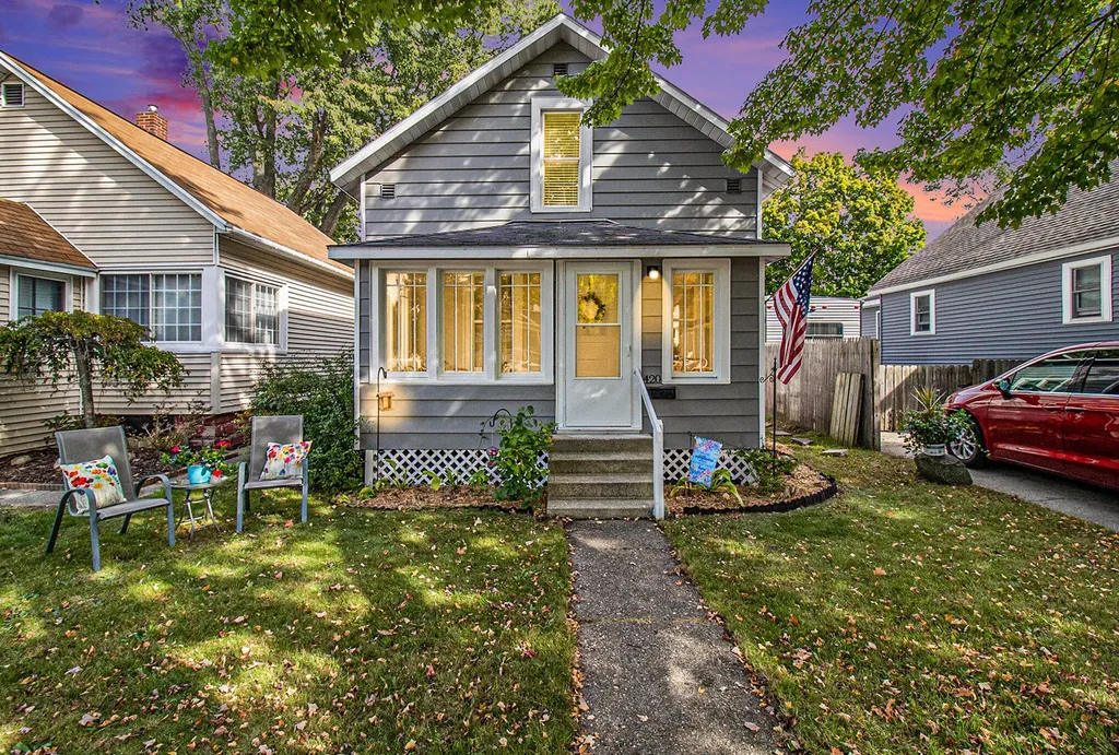 420 N Robert Street Ludington City MI 49431