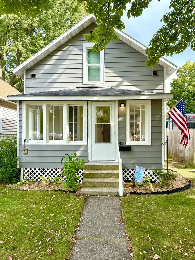 420 N Robert Street Ludington City MI 49431