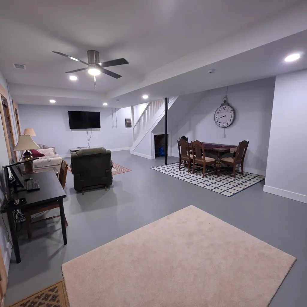 5875 W Michigan Avenue Pentwater Township MI 49449