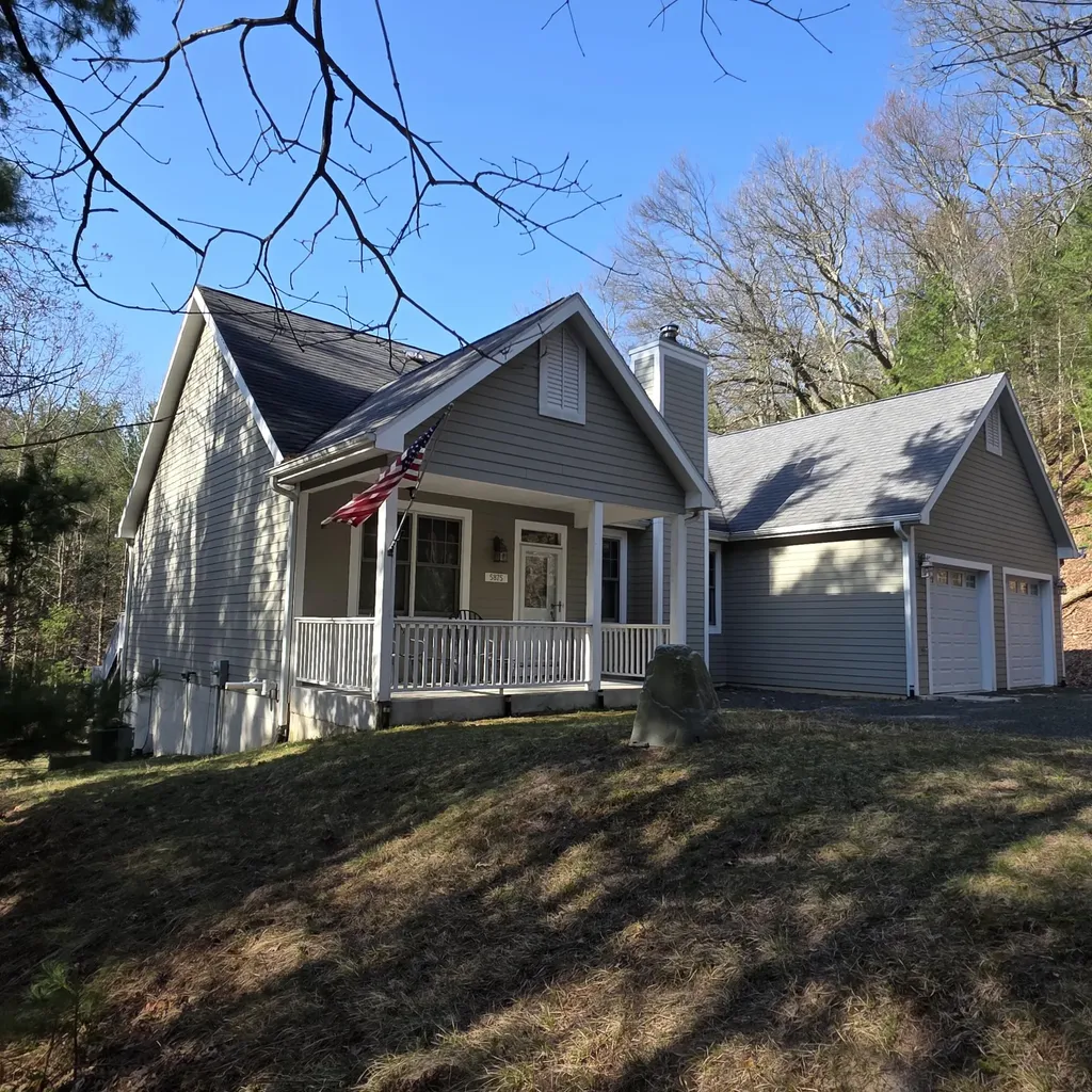 5875 W Michigan Avenue Pentwater Township MI 49449
