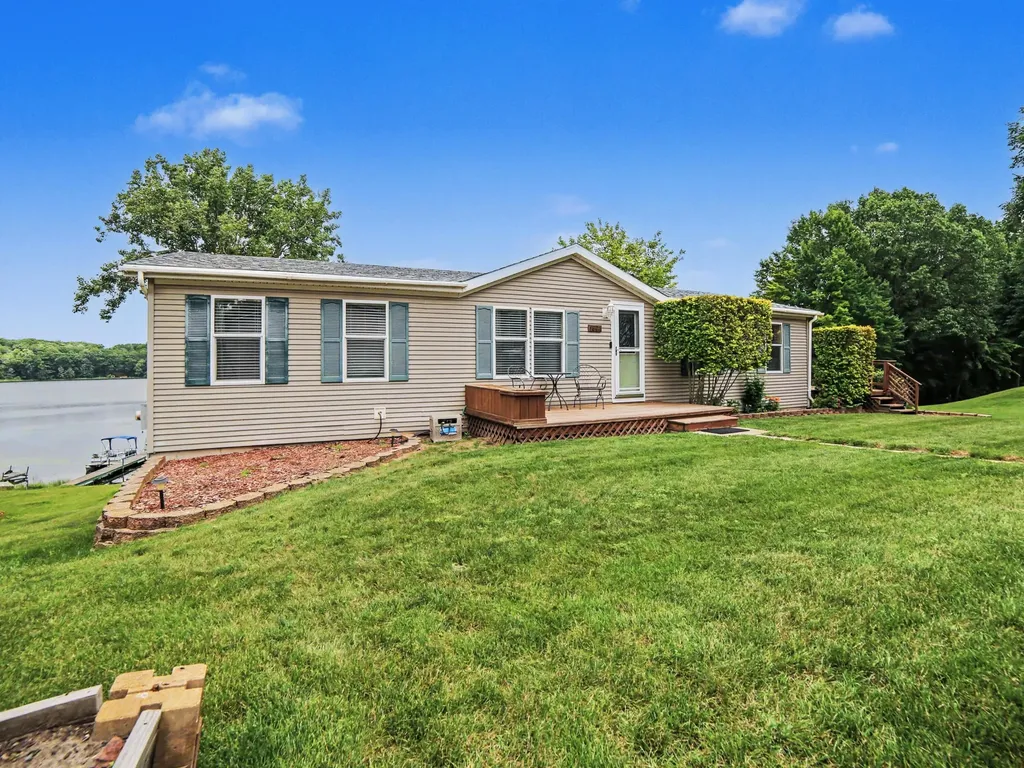 4664 S Eden Lake Road Eden Township MI 49405